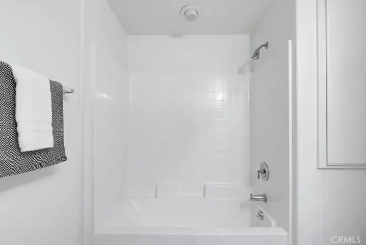 13075 Pacific Promenade Place 115, Playa Vista, California 90094