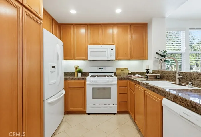 13075 Pacific Promenade Place 115, Playa Vista, California 90094