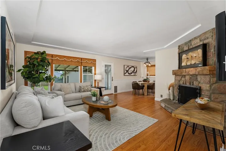 Unenhanced Photo of Living Room
