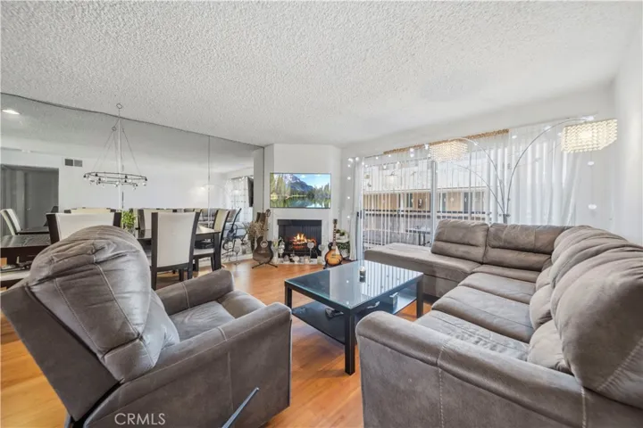 1236 1236 N Columbus Avenue 27, Glendale, California 91202