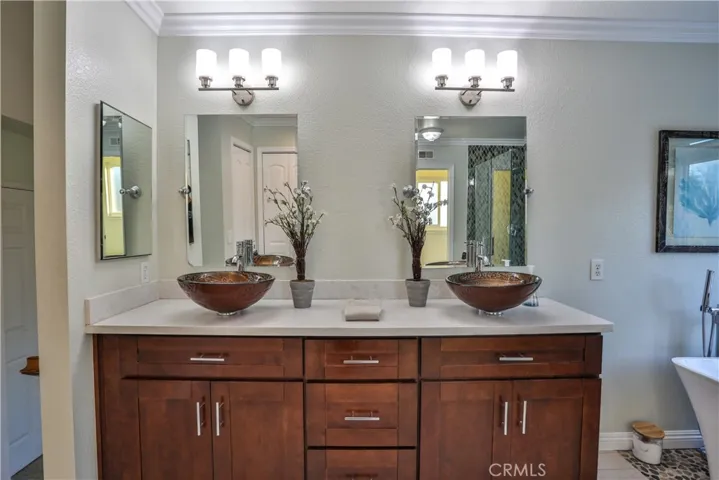 1838 Via Arroyo, La Verne, California 91750