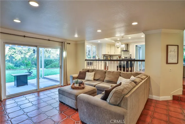 1838 Via Arroyo, La Verne, California 91750