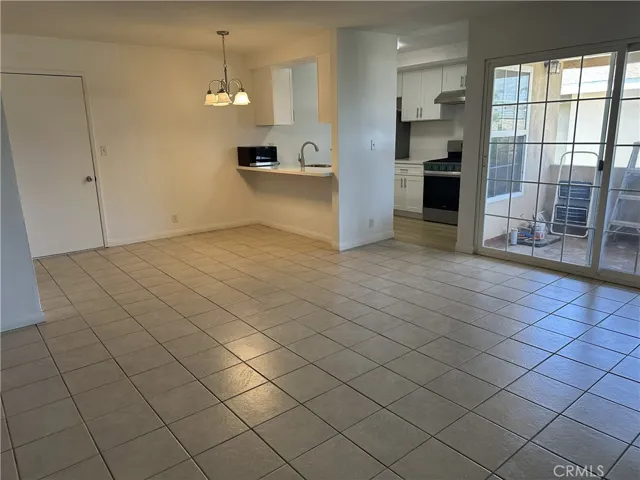 2424 Angela C, Pomona, California 91766