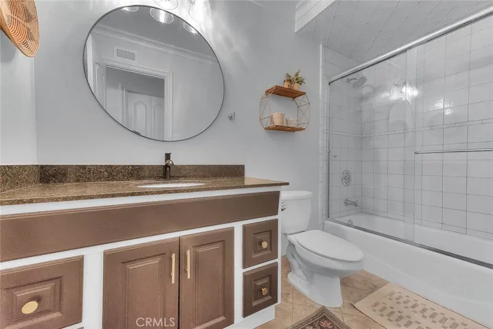 1517 E 19th, Santa Ana, California 92705