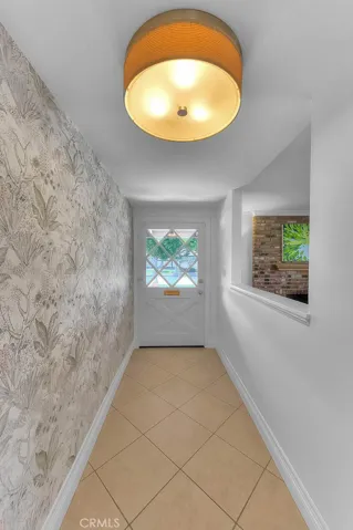 1517 E 19th, Santa Ana, California 92705