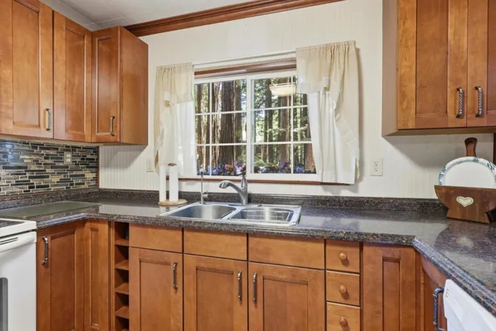 16730 Laurel Road, Los Gatos, California 95033