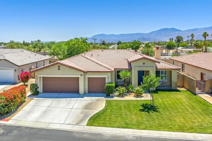 02-Photo-2