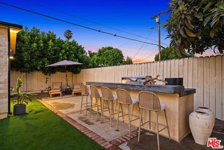 14537 Hesby Street, Sherman Oaks, California 91403