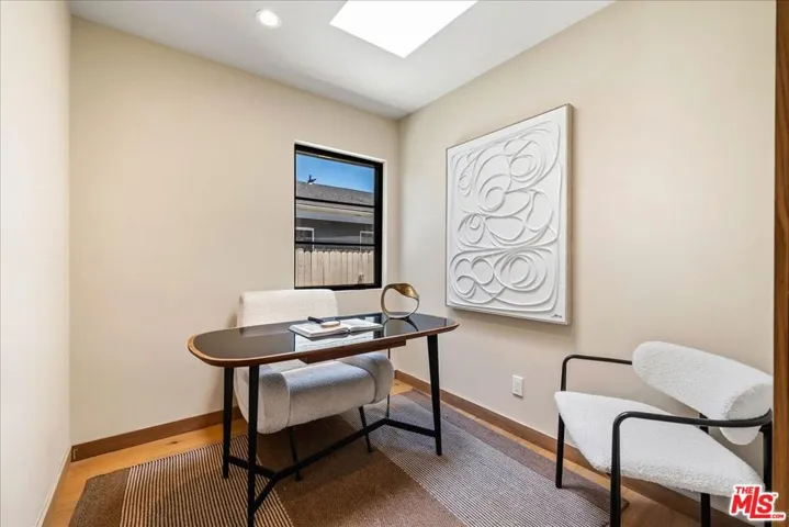 14537 Hesby Street, Sherman Oaks, California 91403