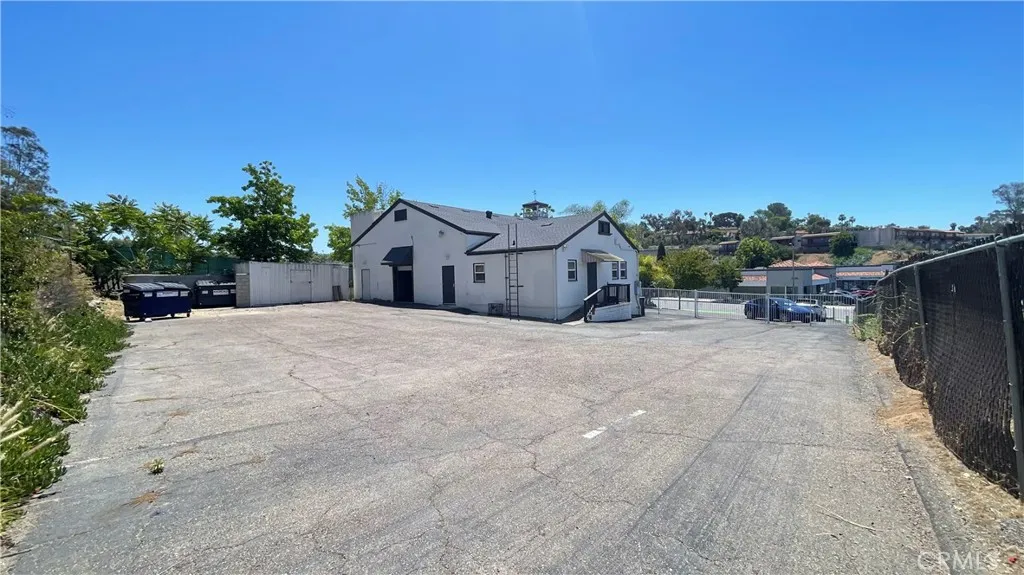 1050 S Santa Fe, Vista, California 92084 — photo 4