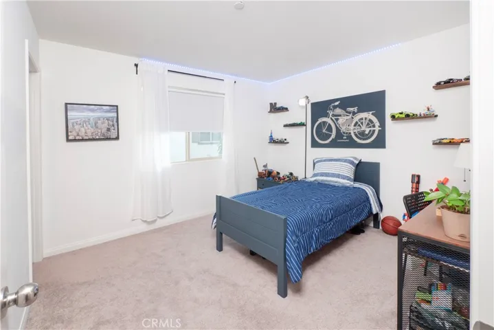 Upstairs bedroom with walk in closet