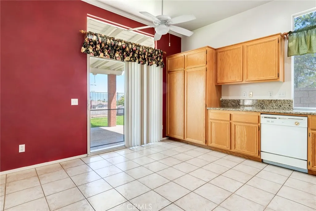 Possible Eating Area near the Sliding Door