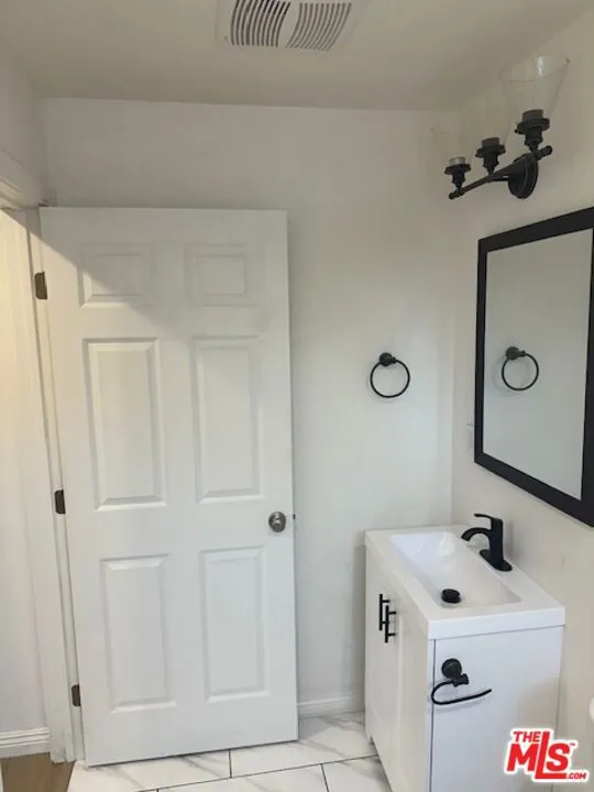 Downstairs Bathroom #1