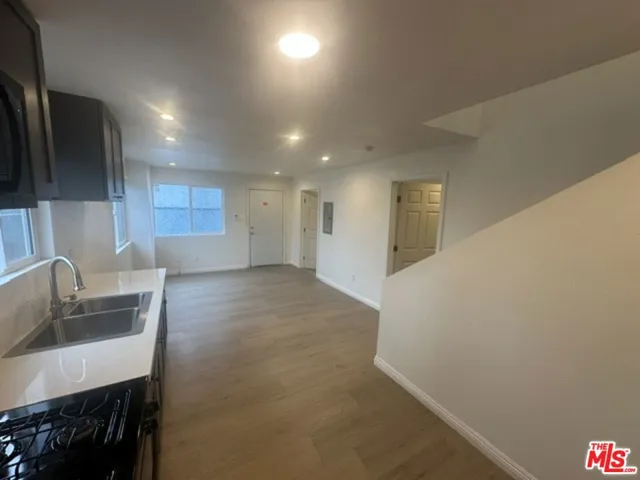 Living Room/Kitchen