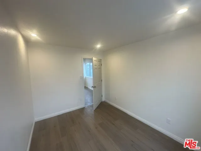 Den