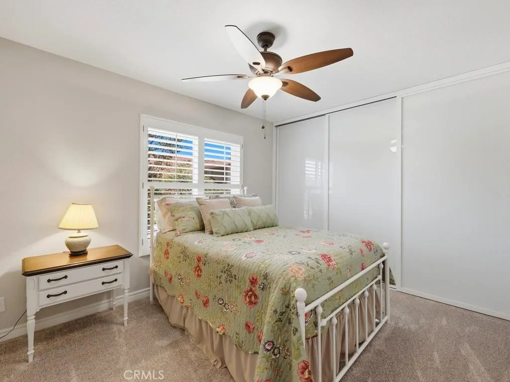 The front secondary bedroom