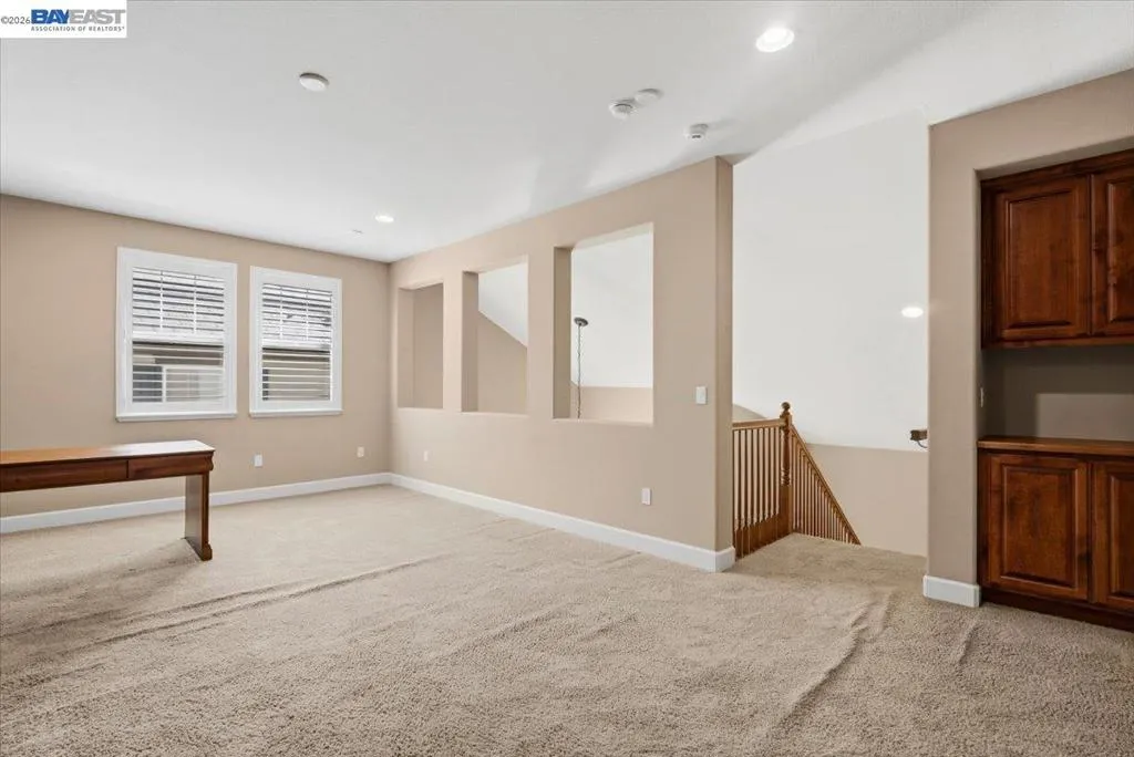Furniture does not stay