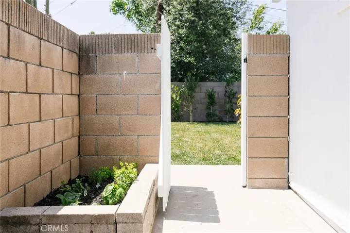 2323 Cornell, Costa Mesa, California 92626