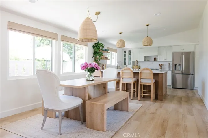 All kitchen appliances included.