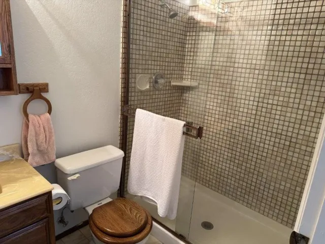 6443 Tustin Road, Salinas, California 93907