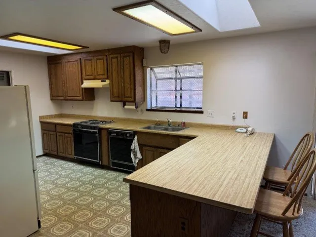 6443 Tustin Road, Salinas, California 93907