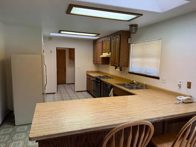 6443 Tustin Road, Salinas, California 93907