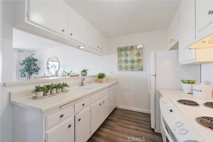 Kitchen opens to Great Room
