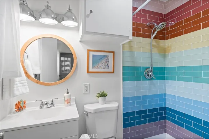 1st fl bathroom