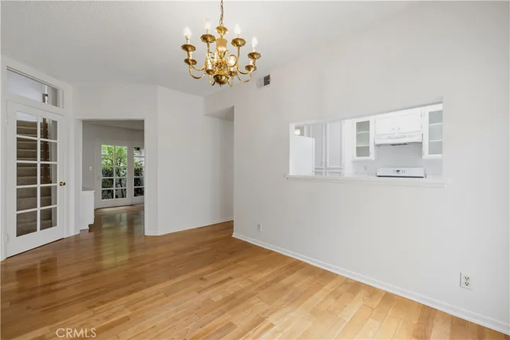 25803 Mendoza, Valencia, California 91355