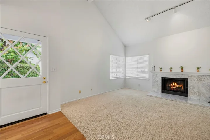 25803 Mendoza, Valencia, California 91355