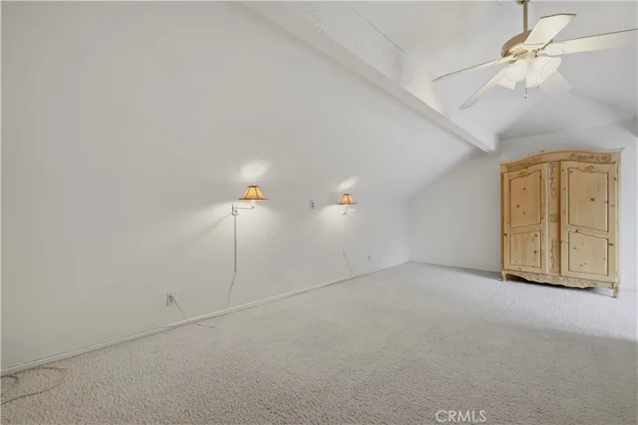 25803 Mendoza, Valencia, California 91355