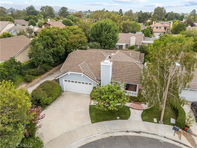 25803 Mendoza, Valencia, California 91355