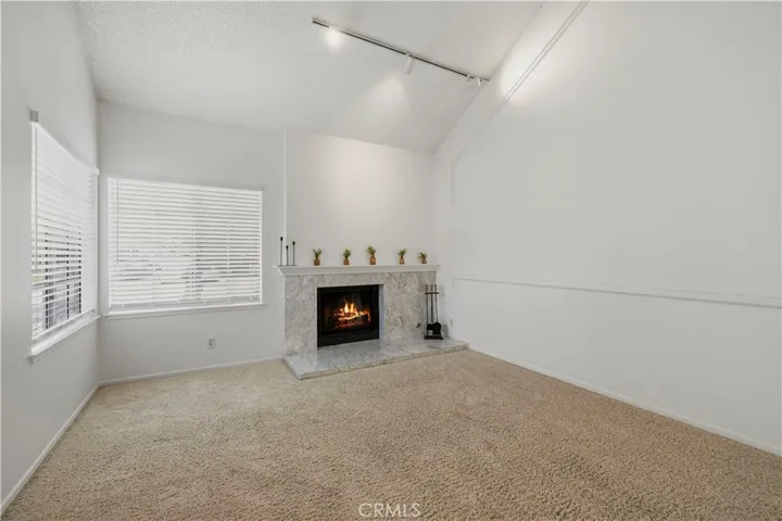 25803 Mendoza, Valencia, California 91355