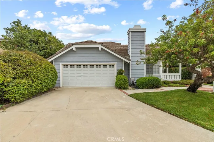 25803 Mendoza, Valencia, California 91355