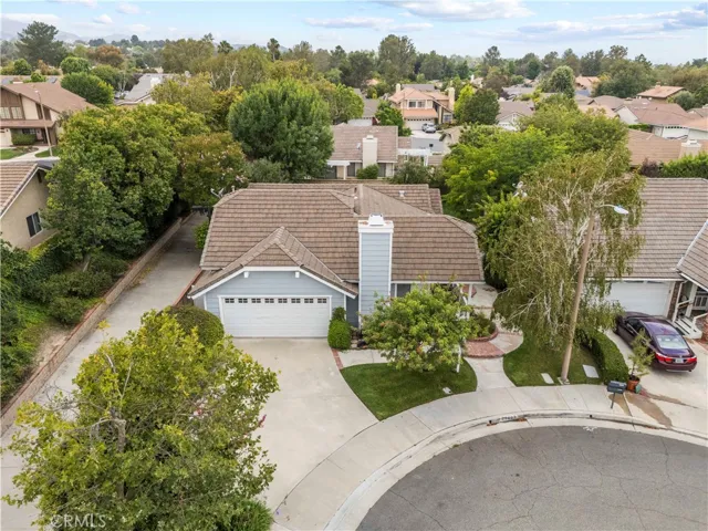 25803 Mendoza, Valencia, California 91355