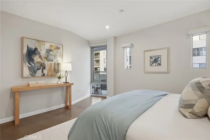 Other Large secondary bedroom