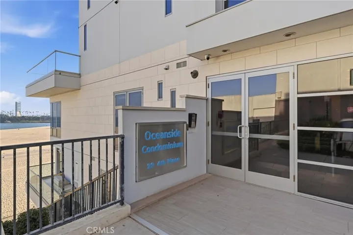 The Oceanside Complex with only 10 units