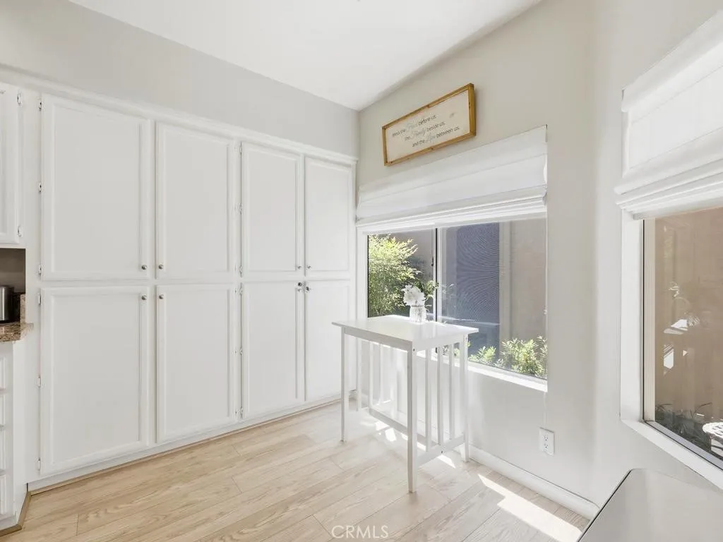 Kitchen nook area