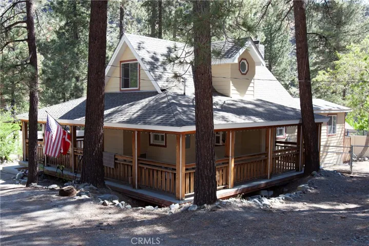 5881 Lone Pine Canyon, Wrightwood, California 92397