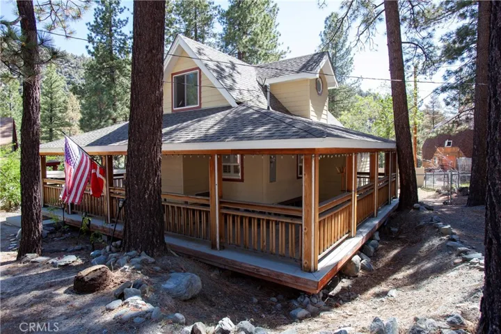 5881 Lone Pine Canyon, Wrightwood, California 92397