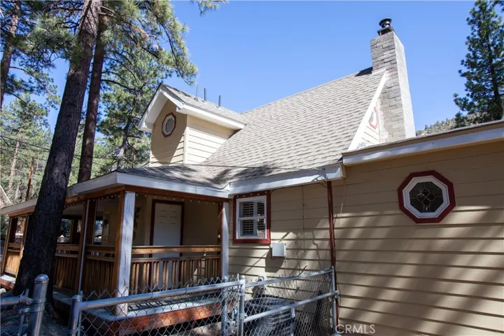 5881 Lone Pine Canyon, Wrightwood, California 92397