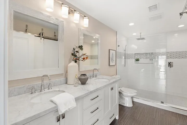 1913 Alga Rd A, Carlsbad, California 92009