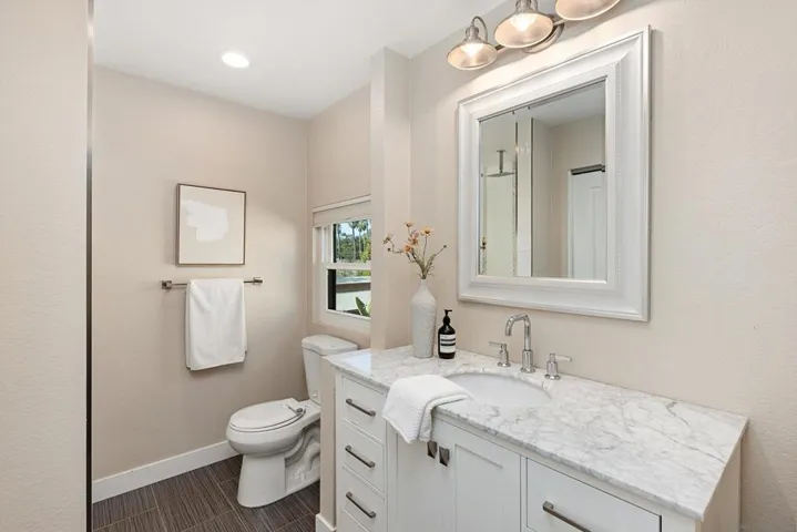 1913 Alga Rd A, Carlsbad, California 92009
