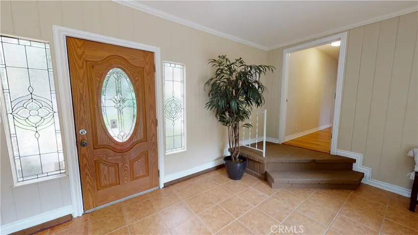 5430 Woodlake Avenue, Woodland Hills, California 91367