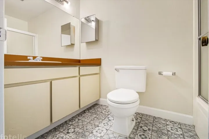 8535 W West Knoll 209, West Hollywood, California 90069