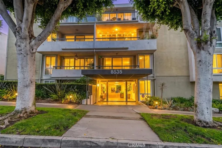 8535 W West Knoll 209, West Hollywood, California 90069