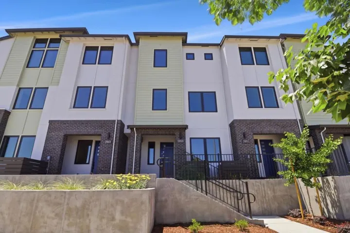2859 Josephine Lane, Palo Alto, California 94303
