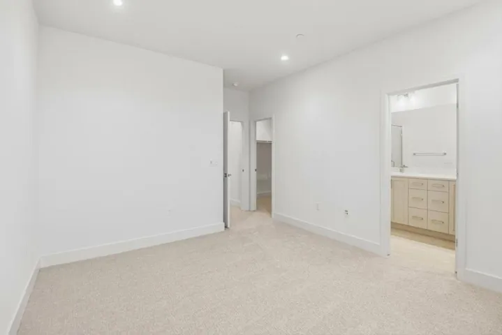 2859 Josephine Lane, Palo Alto, California 94303