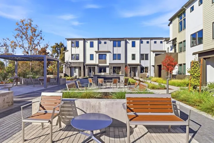 2859 Josephine Lane, Palo Alto, California 94303