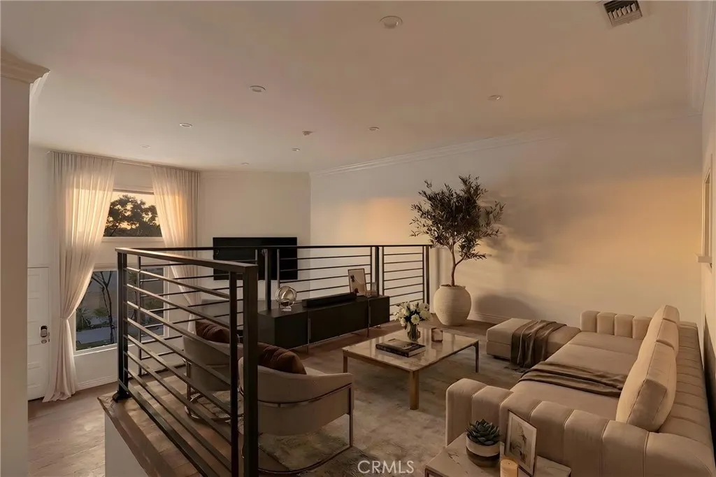 Flex space for you to use as your dining or family area. Virtually Staged.